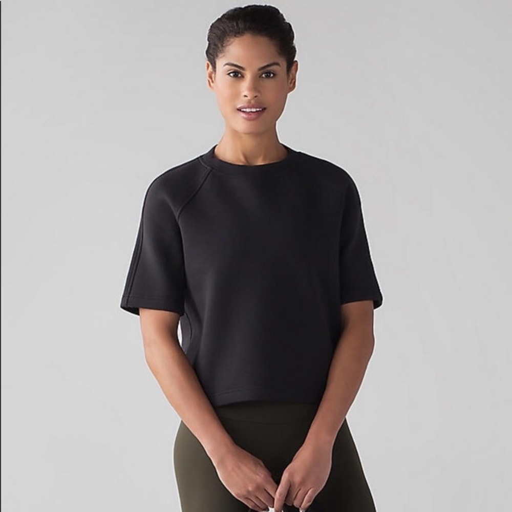 Lululemon crop top